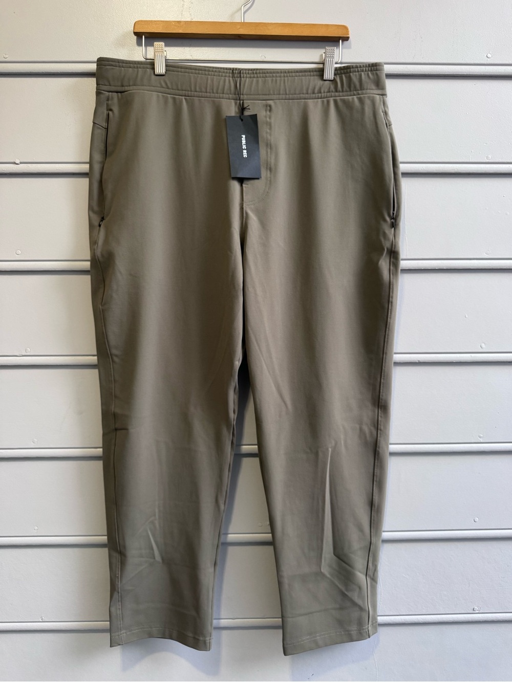 NWT Public Rec Daymaker Men's Pants in Field Green